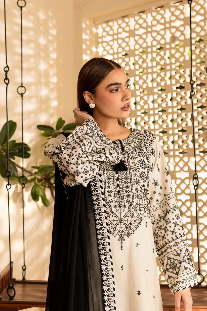 Zoom BATIK-3PC LAWN With Embroidery