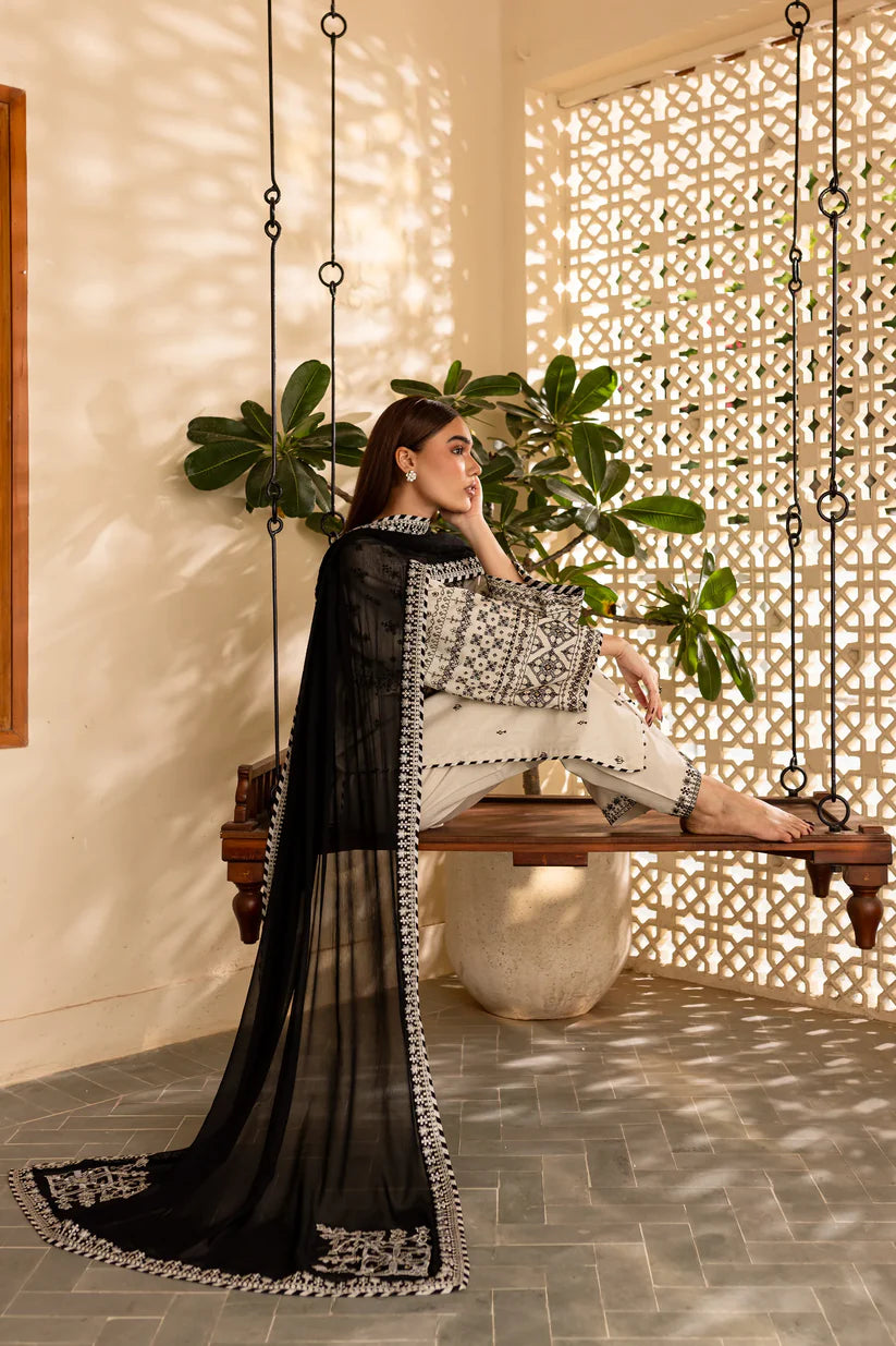 Zoom BATIK-3PC LAWN With Embroidery