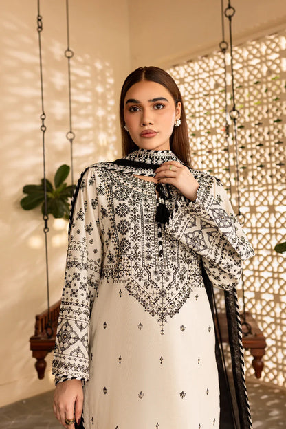 Zoom  BATIK-3PC LAWN With Embroidery