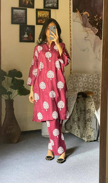 Rooh-e-Rang Leelan 2pc Stitched Suit